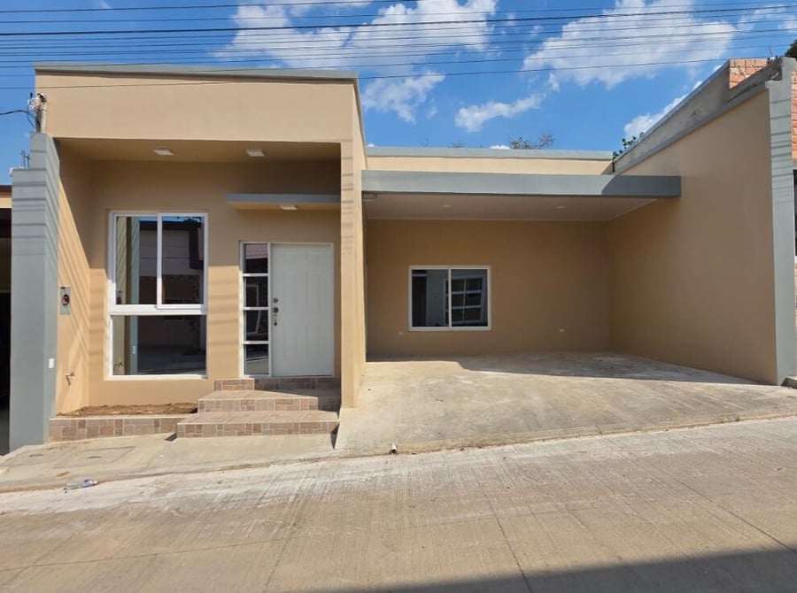 CASA EN VILLA RESIDENCIAL 